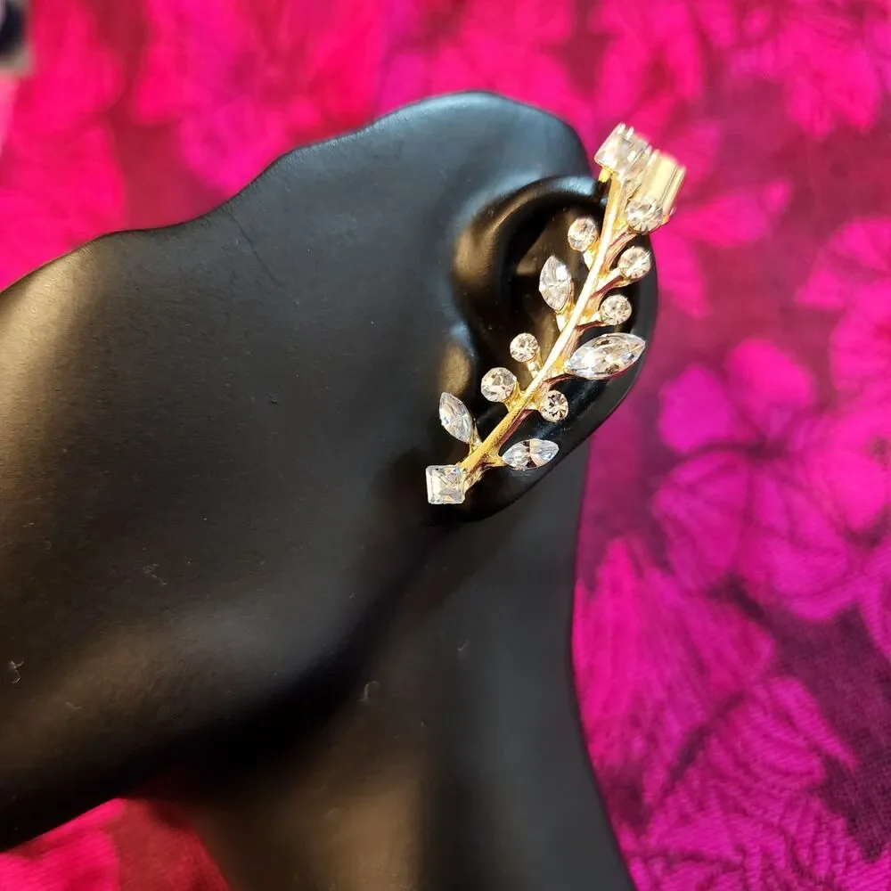 Gold Jeweled Leaf Earring Cuff. For Left Ear. NWOT.